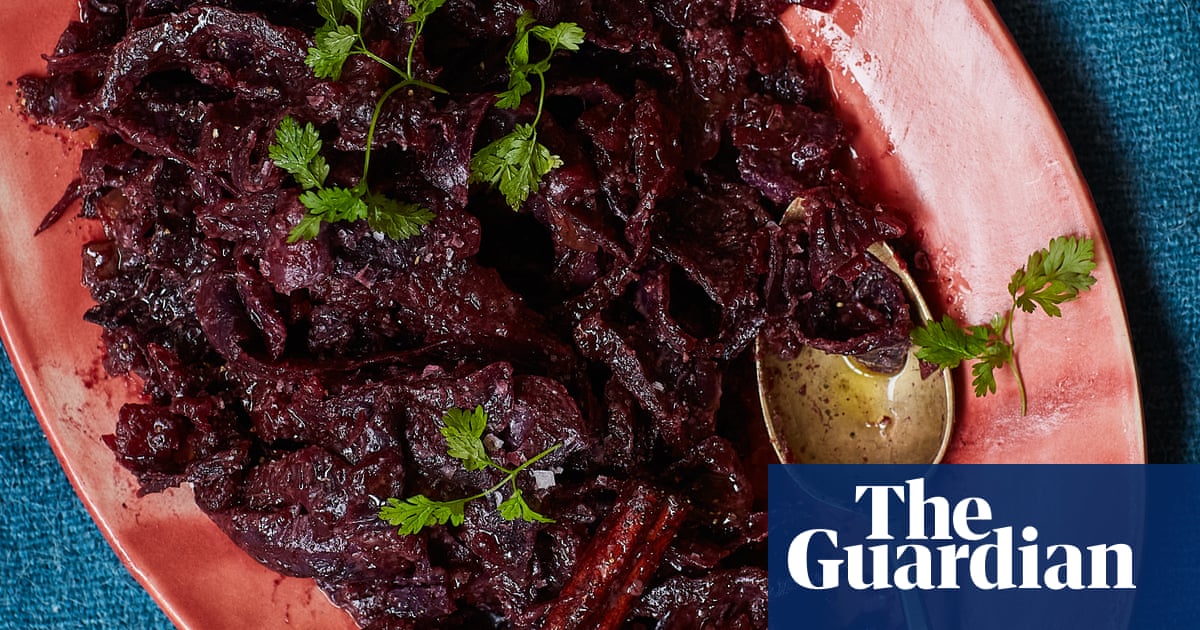 How to make braised red cabbage for Christmas dinner – recipe | Felicity Cloake’s Masterclass